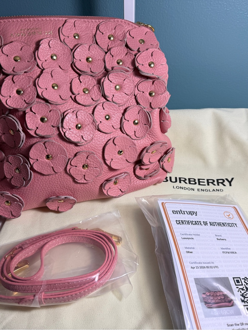 Burberry Prorsum Pink Leather Flower Petal Clutch Crossbody - Picture 3 of 6